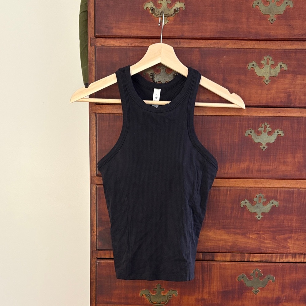 Lululemon Ribbed Padded Yoga Running Tank